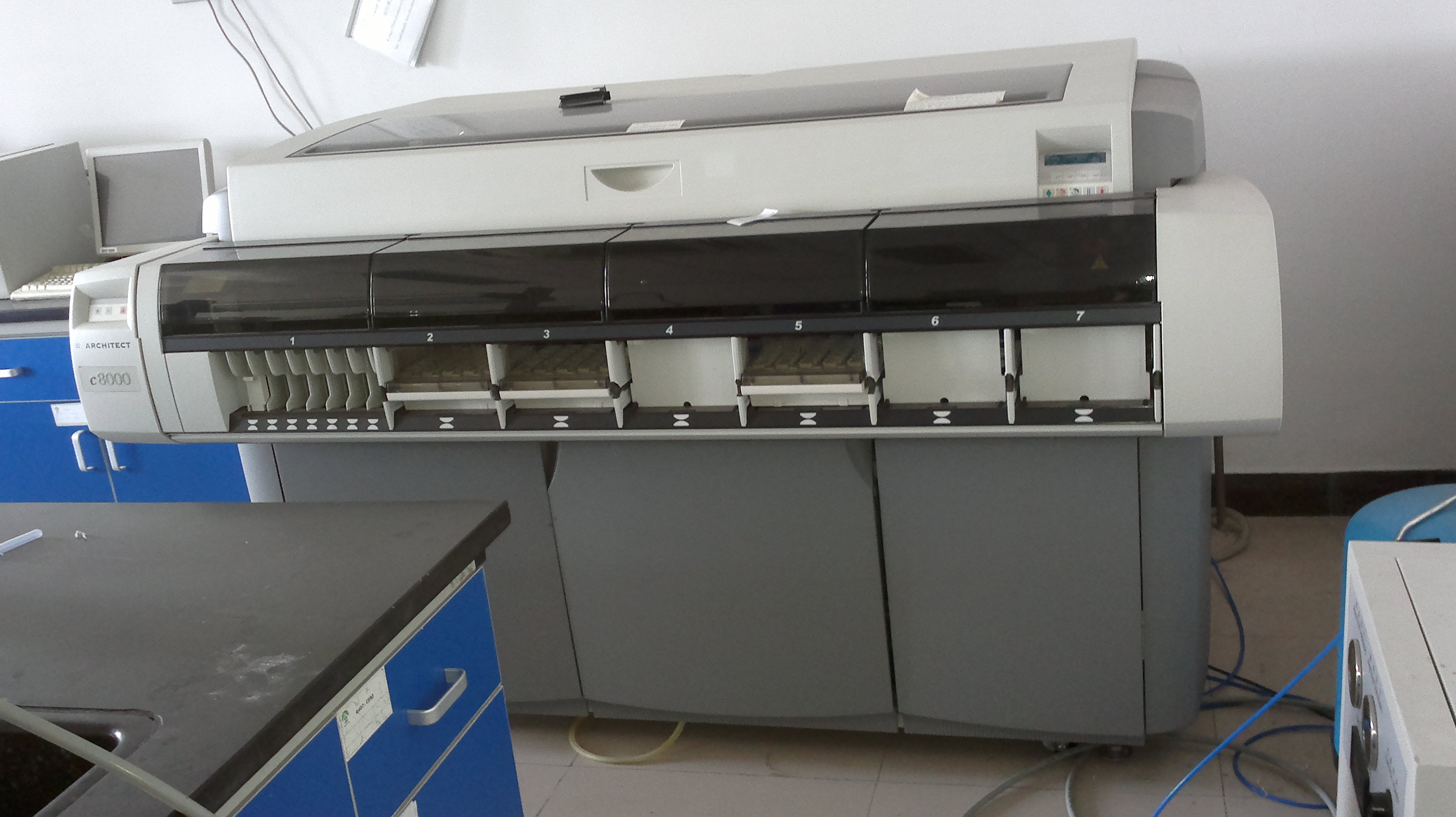 全自动血生化分析仪